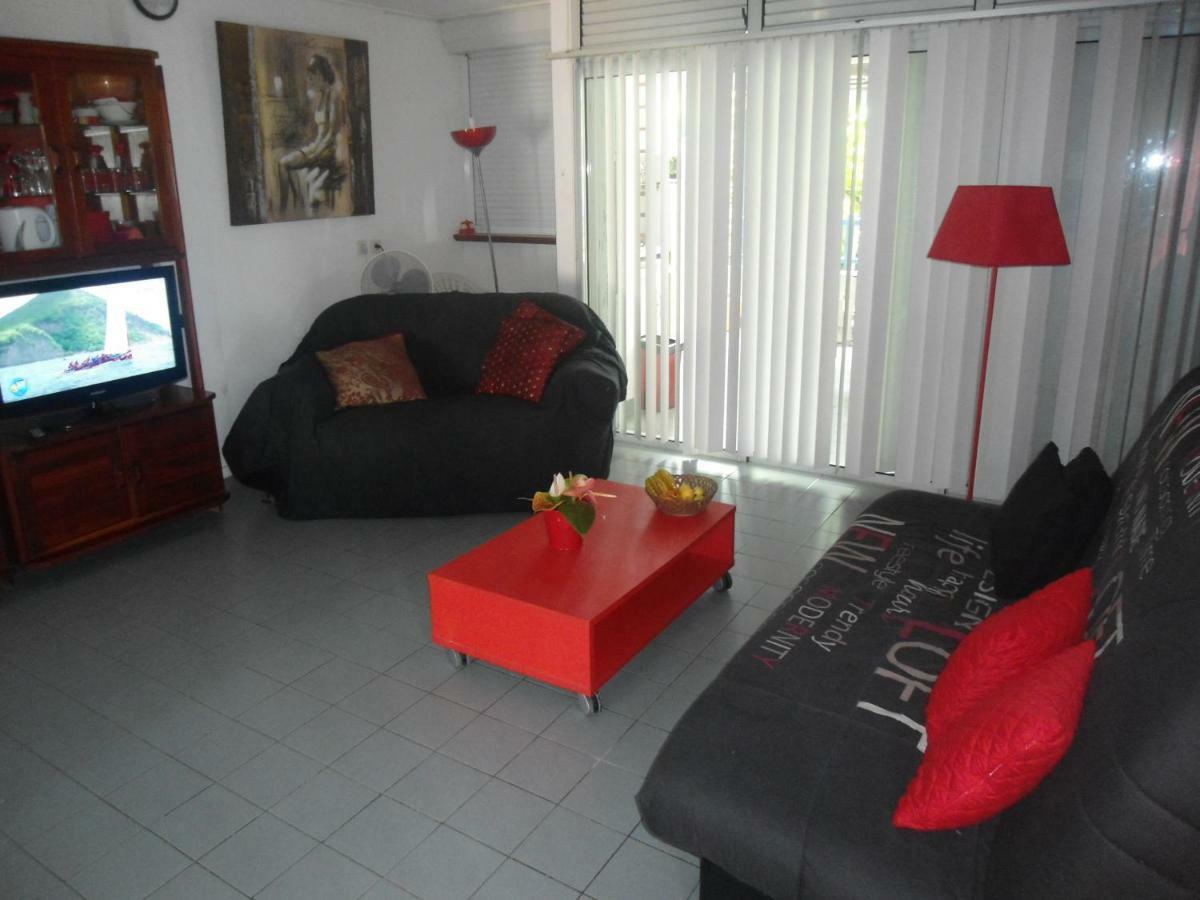 לה דיאמנט Bel Appartement Face A La Plage Au Diamant מראה חיצוני תמונה